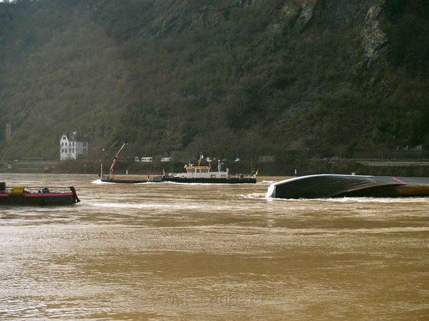 Schiff gesunken St Goarhausen Loreley P180.jpg